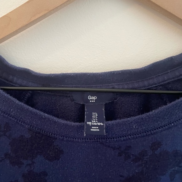 Gap Sweatshirt top pullover Women’s Large Black Blue Floral L - Picture 2 of 3